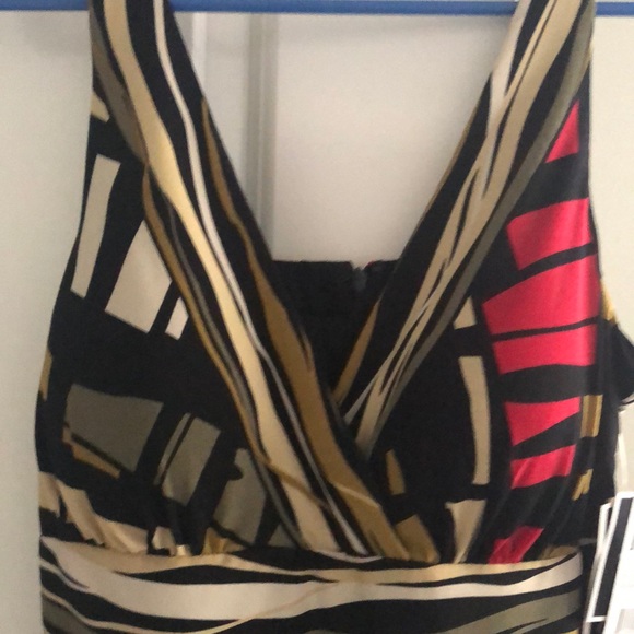 Black/Multi Party dress with built in bra. - Picture 2 of 3